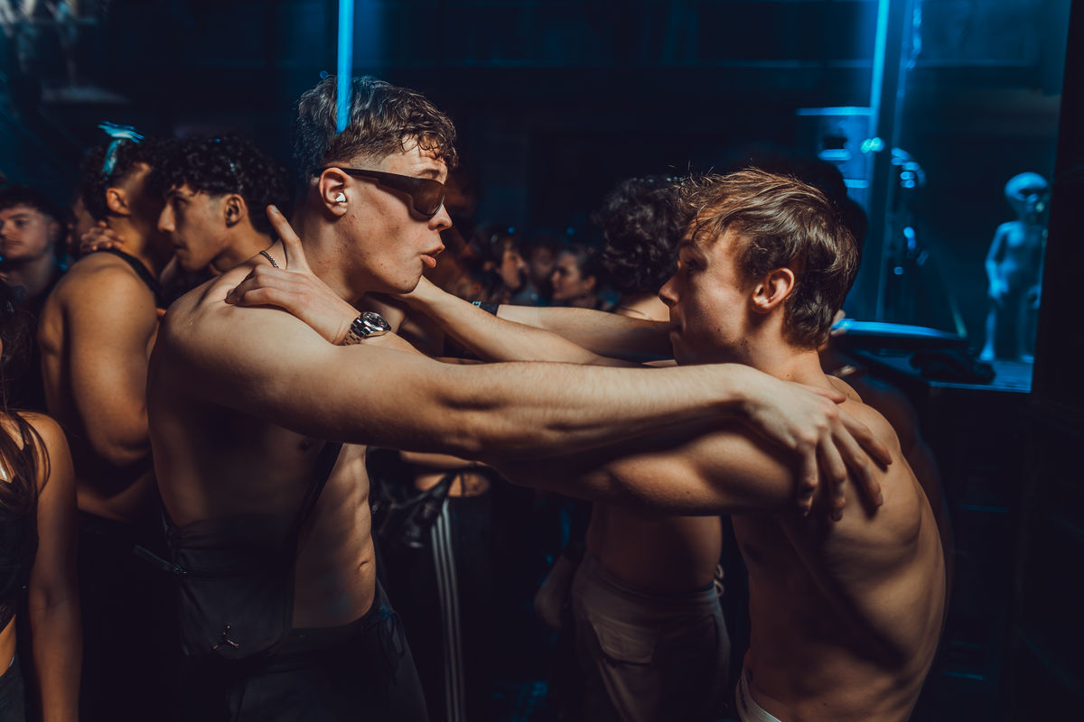 Loading... just a sec